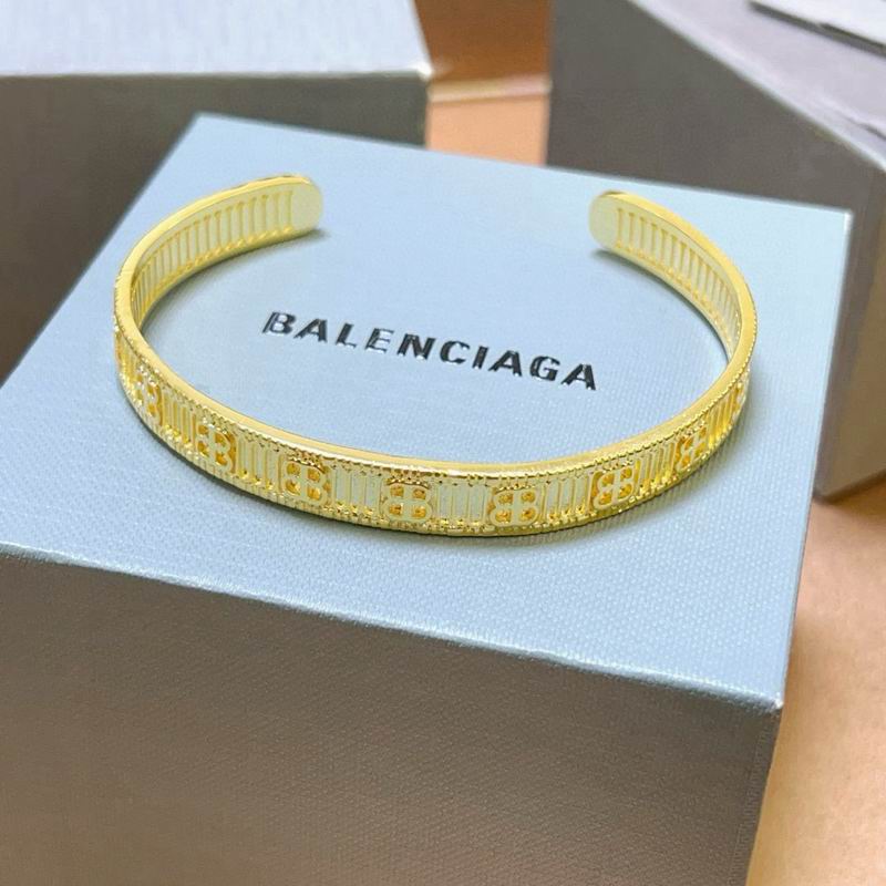 Balenciaga Bracelet 10yxx57